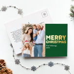 Bold Modern Green Foto Frohe Weihnachtsgolden Folien Feiertagspostkarte<br><div class="desc">Senden Sie herzliche Wünsche in dieser Urlaubssaison mit dieser einzigartigen und niedlichen, fett modernen grünen Foto Goldfolie Frohe Weihnachtsfeiertage Postkarte. Das einfache und minimalistische Design zeichnet sich durch boho-inspiriert Elemente in Goldfolie aus. Dieses Design feiert den festlichen Geist des Dezember und bringt jedem Anlass eine fröhliche und lustige Touch. Die...</div>
