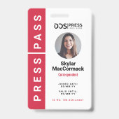 Bold Modern Red Circle Foto Press Pass & Logo Ausweis (Vorderseite)