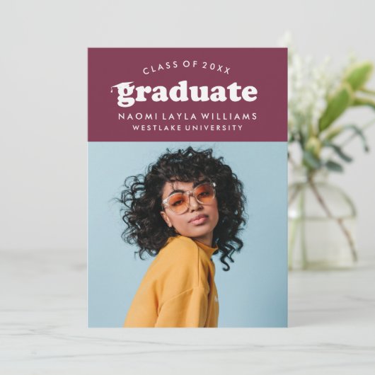 BOLD MODERN RETRO GRADUATE | EINLADUNG VON ABSCHLÜ (Stehend Vorderseite)