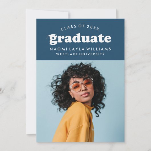 BOLD MODERN RETRO GRADUATE | EINLADUNG VON ABSCHLÜ (Vorderseite)
