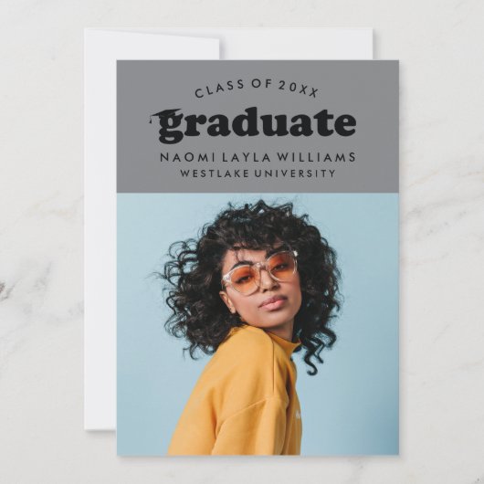 BOLD MODERN RETRO GRADUATE | EINLADUNG VON ABSCHLÜ (Vorderseite)
