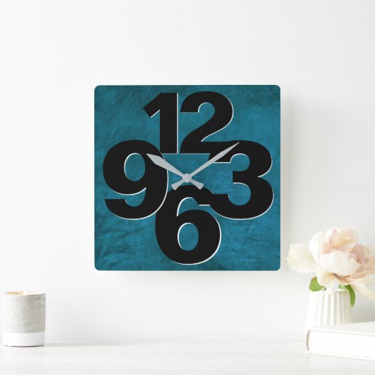 Bold Number Face On Teal Texture Square Wall Clock Quadratische Wanduhr (Zuhause)