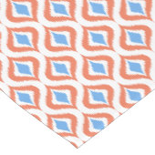 Bold Orange Azure Blue White Ikat Ogee Art Pattern Mittelgroßer Tischläufer (Ecke)