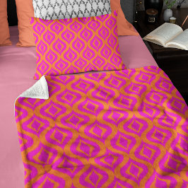 Bold Orange Hot Pink Summer Ikat Ogee Art Muster Fleecedecke