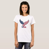 Bold Patriotic Eagle and Flag Design for America T-Shirt (Vorne ganz)