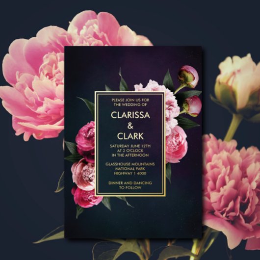 Bold Pink Moody Peony Blume Chic Wedding Folieneinladung
