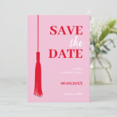 Bold Pink & Red Grad Tassel Abschluss Save The Date (Stehend Vorderseite)