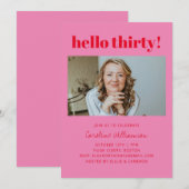 Bold Pink Red Modern 30th Photo Birthday Party Einladung (Vorne/Hinten)