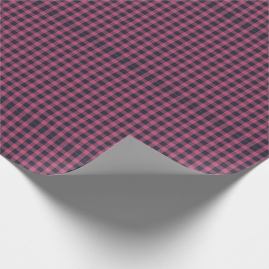 Bold Pixel Buffalo Check Plaid Pink Navy Geschenkpapier (Ecke)