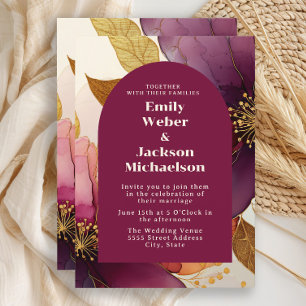 Bold Plum Gold Floral Arch Wedding Einladung