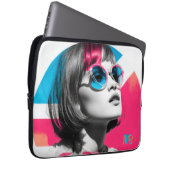 Bold Pop Art Cool Girl Retro Modern British Style Laptopschutzhülle (Vorne Rechts)