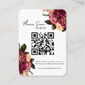Bold Red Floral QR Code Wedding RSVP Platzkarte (Vorderseite)
