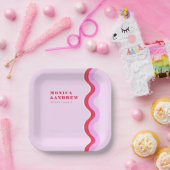 Bold Retro Wave Ästhetische Rosa und Rote Hochzeit Pappteller (Party)