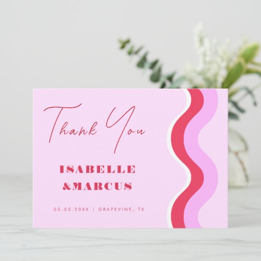 Bold Retro Wave Pink und Red Wedding Danke (Stehend Vorderseite)