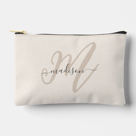 Bold Script Stilvoll Beige Monogram und Name Zubehörtasche (Vorderseite)