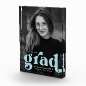 Bold Sky Blue Typografy Abschluss Fotoblock (Rechts)