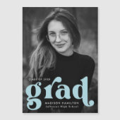 Bold Sky Blue Typografy Foto Abschluss Magneteinladung (Vorderseite)