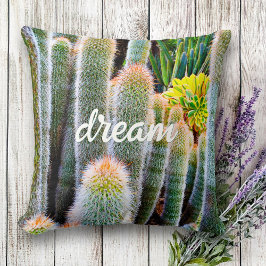 Bold Stylish Green Fuzzy Cacti Foto Dream Script Kissen