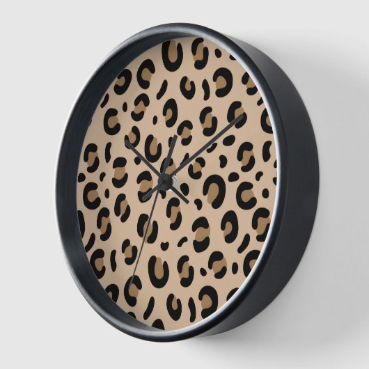 Bold Tiger Stripe Pattern – Animal Print Design Uhr (Winkel)