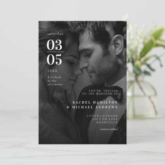 Bold, Trending, B&W-Foto, Hochzeit Einladung (Stehend Vorderseite)