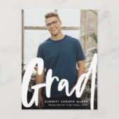 Bold trendy grad Abschluss Einladung Postcard (Vorderseite)