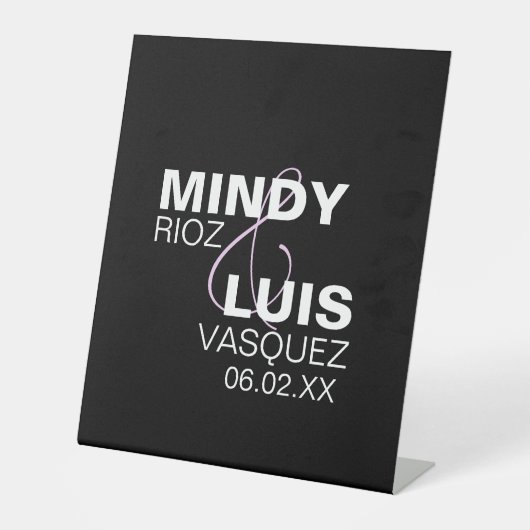 Bold Typografy Ampersand Pink Black Sockelschild (Vorderseite)