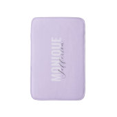 Bold Typografy & Script Lilac Lavender Monogram Badematte (Vorderseite Vertikal)