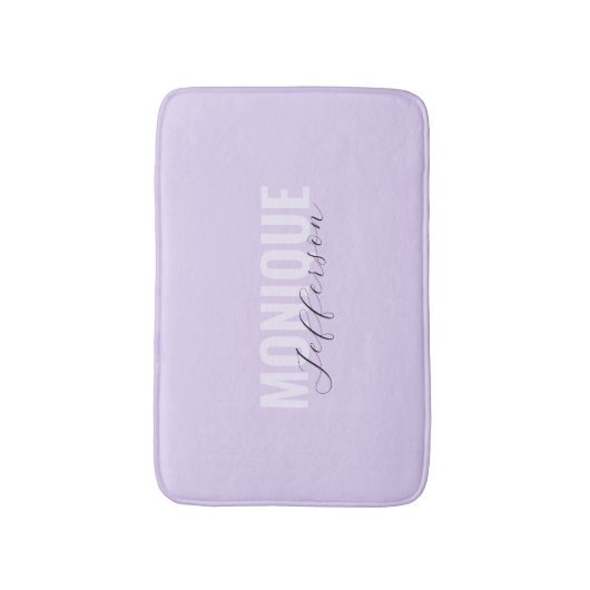 Bold Typografy & Script Lilac Lavender Monogram Badematte (Vorderseite Vertikal)