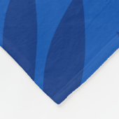 Bold Vermilion Red Florals with Elegant Leaves Fleecedecke (Ecke)