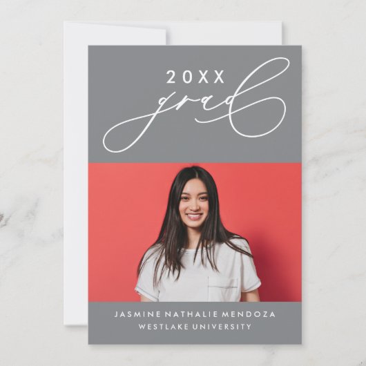 BOLD WHIMSICAL CALLIGRAPHY ABSCHLUSS INVITATION EINLADUNG (Vorderseite)