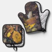 Boletscher mit gelben Blätter Ofenhandschuh & Topflappen-Set (Vorderseite/Rückseite)