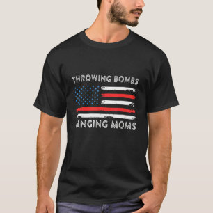 Bombs Werfen, Mütter Knallen, Fußballflagge Vintag T-Shirt