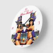 Bonafide Bar Maid Thunder_Cove Runde Wanduhr (Winkel)