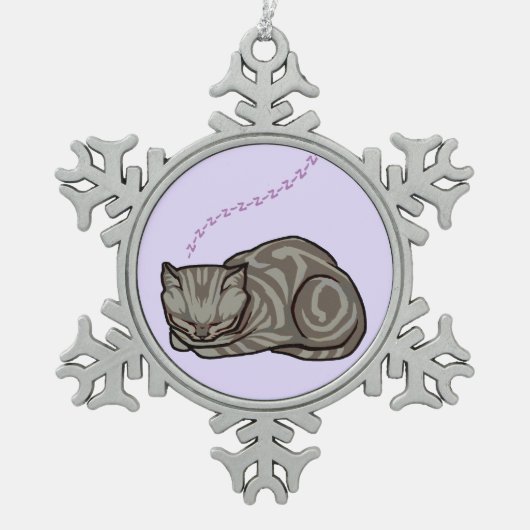 Bonbon-Schlafengraue Tabby-Katze auf Lavendel Schneeflocken Zinn-Ornament (Vorderseite)