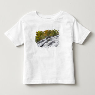 Bond Falls am Middle Fork des Ontonagon Kleinkind T-shirt