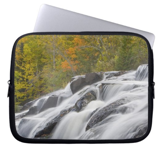 Bond Falls on the Middle Fork of the Ontonagon Laptopschutzhülle (Vorderseite)