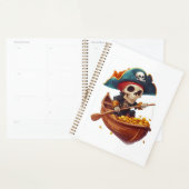 Bone Buccaneer – Lustiger Piratenschädel Planer (Anzeige)