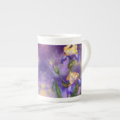 Bone China Tasse mit Irisblumen (Vorderseite Rechts)
