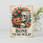 "Bone to be Wild!" Halloween Feiertagskarte (Stehend Vorderseite)