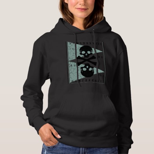 Bones and Skulls Pirate Hoodie (Vorderseite)