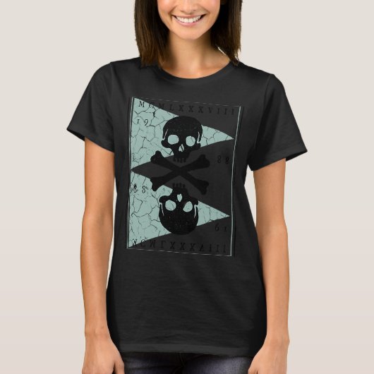 Bones and Skulls Pirate T-Shirt (Vorderseite)