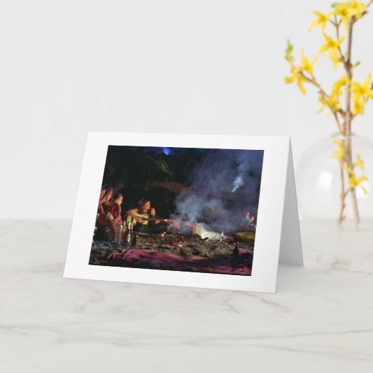 BONFIRE, FREUNDE, STRAND=GLÜCKLICHES FREUND KARTE (Gelbe Blume)