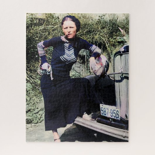 Bonnie Parker rauchen ein Auto 1933 Farbredux Puzzle (Vertikal)