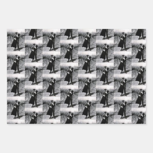 Bonnie Parker und Clyde Barrow Kissing 1933 Geschenkpapier Set (Vorderseite)