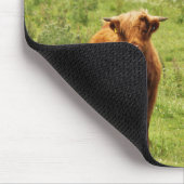 "Bonnie Scotland" mit Young Highland Cow Foto Mousepad (Ecke)
