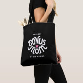 Bonus Mama Weiß & Rosa Design auf Schwarz-Tote-Tas Tasche (Von Nahem)