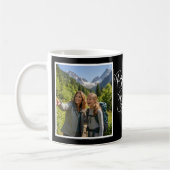 Bonus Mom Promoted Elegant Cursive Two Photo Black Kaffeetasse (Links)