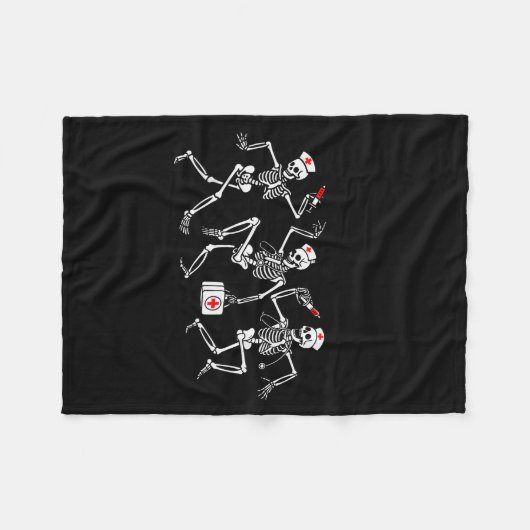 Boo Boo Crew Funny Dancing Skeleton Nurse Squad Ha Fleecedecke (Vorderseite (Horizontal))