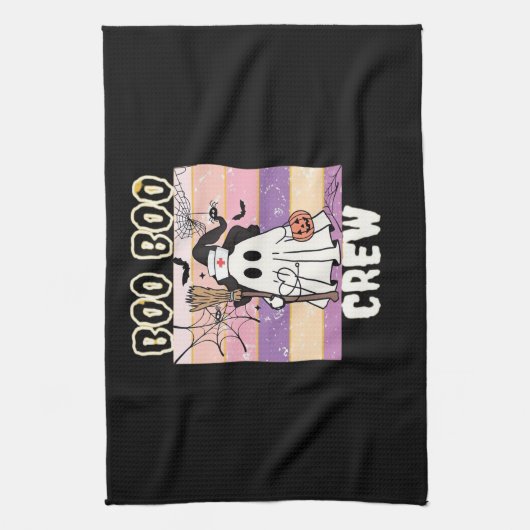 Boo Boo Crew Halloween Ghost Nurse Essential T-Shi Geschirrtuch (Vertikal)