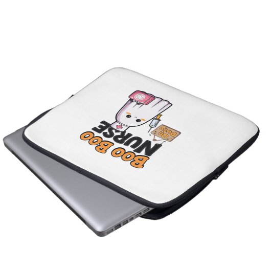 Boo Boo Nurse on Duty Classic T - Shirt Laptopschutzhülle (Vorne Knopf)